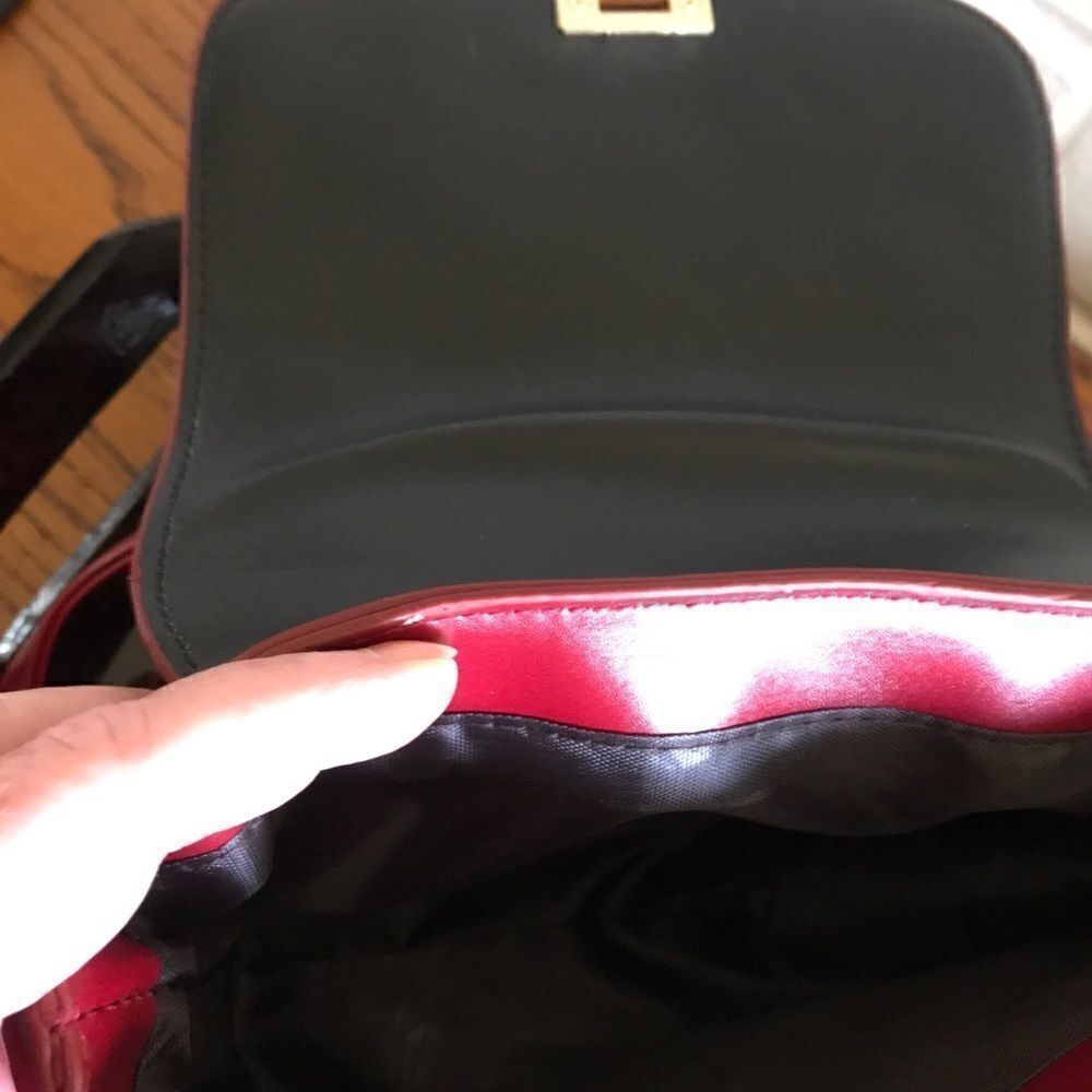 Vegan shoulder crossbody bag deep red NWOT - Picture 4 of 7